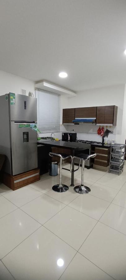 Departamentoo Nuevo Amoblado Cerca A Uagrm, Con Excelente Vista Appartement Santa Cruz de La Sierra Buitenkant foto
