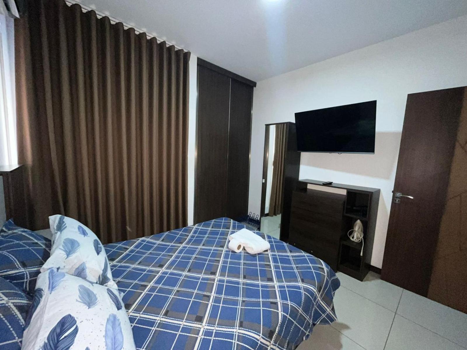 Departamentoo Nuevo Amoblado Cerca A Uagrm, Con Excelente Vista Appartement Santa Cruz de La Sierra Buitenkant foto